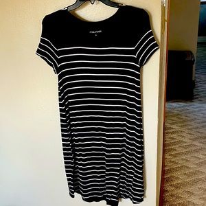 Short Sleeve Tshirt dress size small
